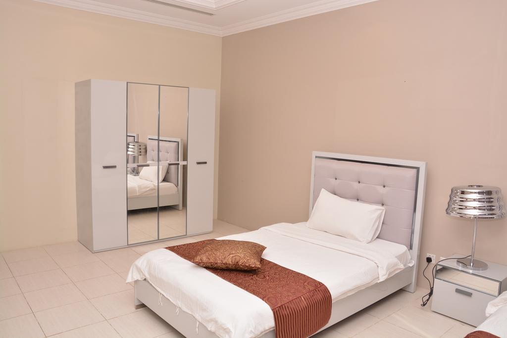 Janadriyah Suites 13 Nadinah ภายนอก รูปภาพ
